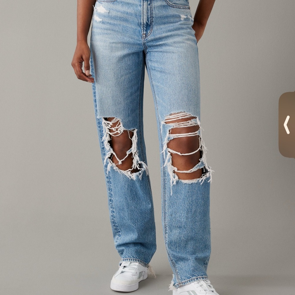 American Eagle High Waisted  Women's Distressed Blue Jeans